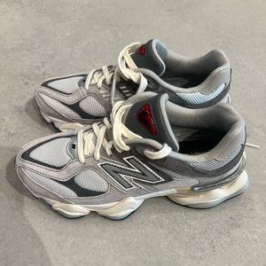 New Balance, 9069. Unisex, size W7. Original price $149. Never worn.